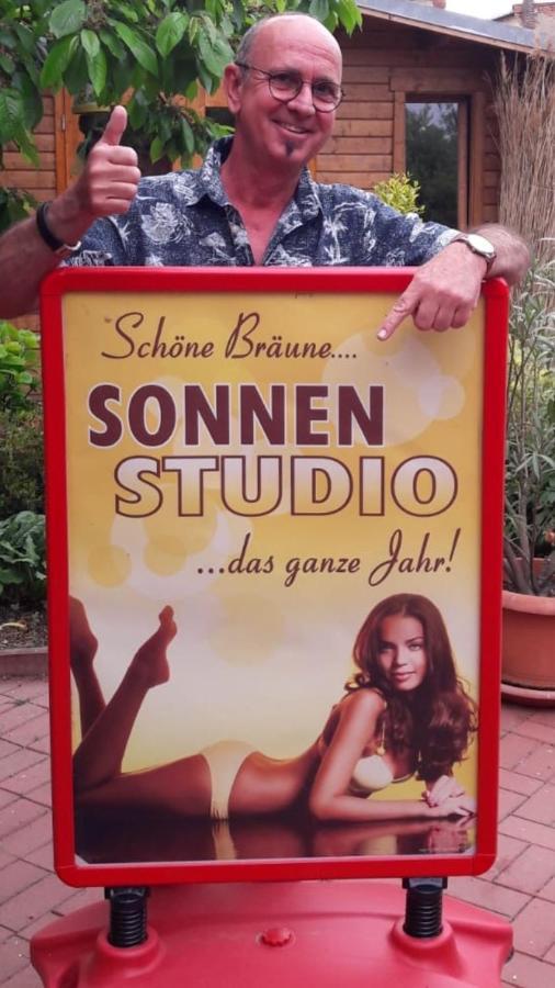 Pension & Sauna Am Lorenz Calbe エクステリア 写真