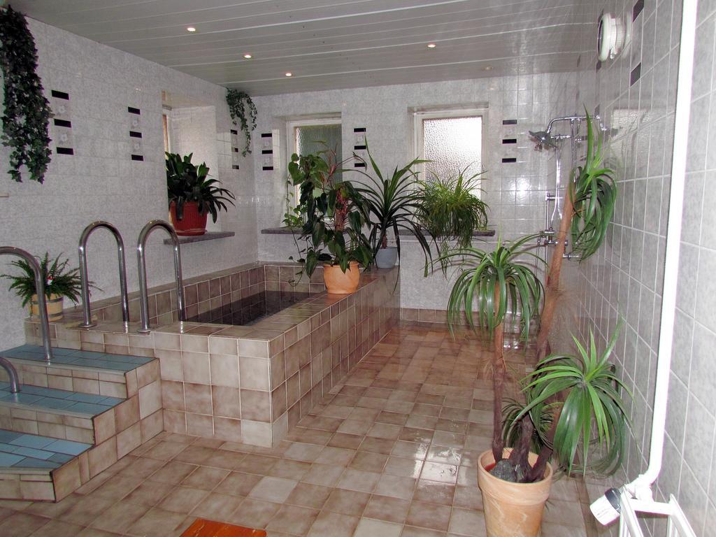 Pension & Sauna Am Lorenz Calbe エクステリア 写真